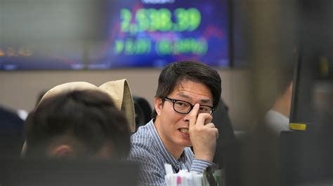 Stock markets today: Asian stocks mixed ahead of US data